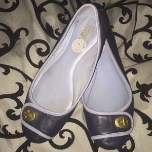Cute two tone blue coach flats!